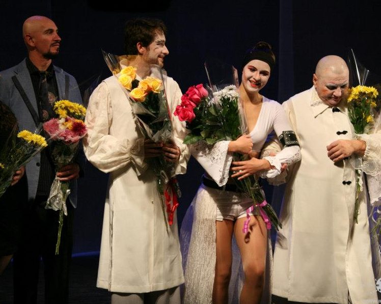 How To Become a Theater Director